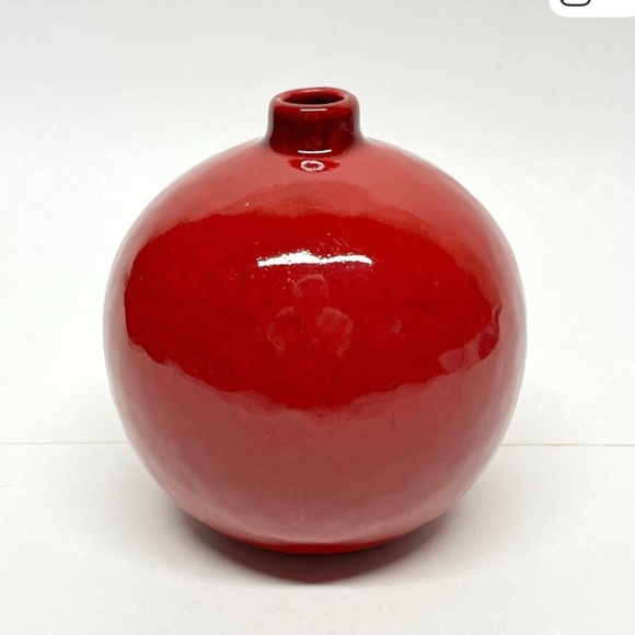 Crate and Barrel Scarlet Round Ceramic Glazed Bud Vase. Set of 3 - Picture 7 of 7